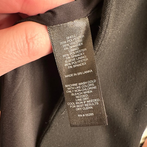 Express Women’s Black Suit Blazer Size 8 - Picture 4 of 4